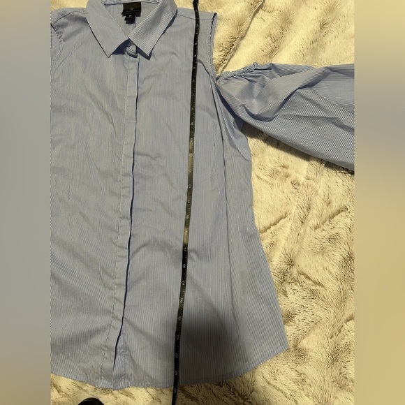 Worthington Light Blue Cold Shoulder Button Down Collar Shirt - Picture 10 of 11